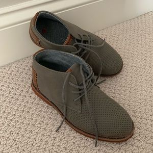 Boys gray dress shoes